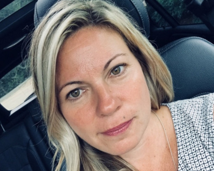 Dawna Dinsmore FabOver40
