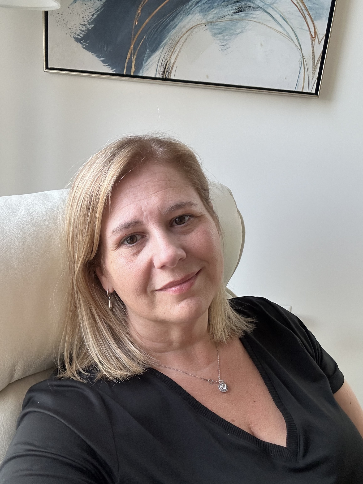 Julie chsrtrand FabOver40