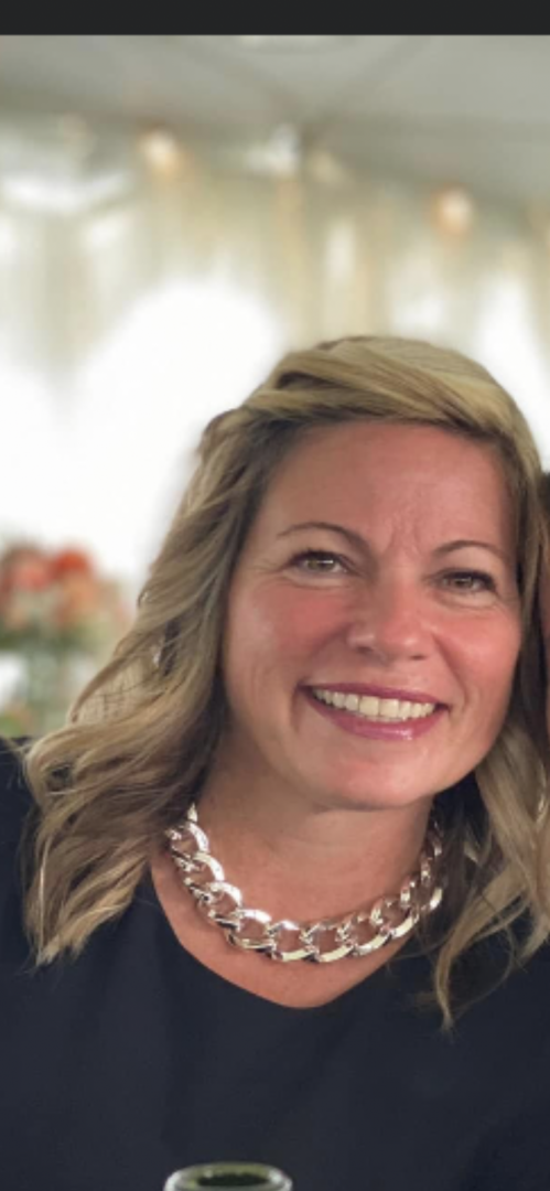 Dawna Dinsmore FabOver40