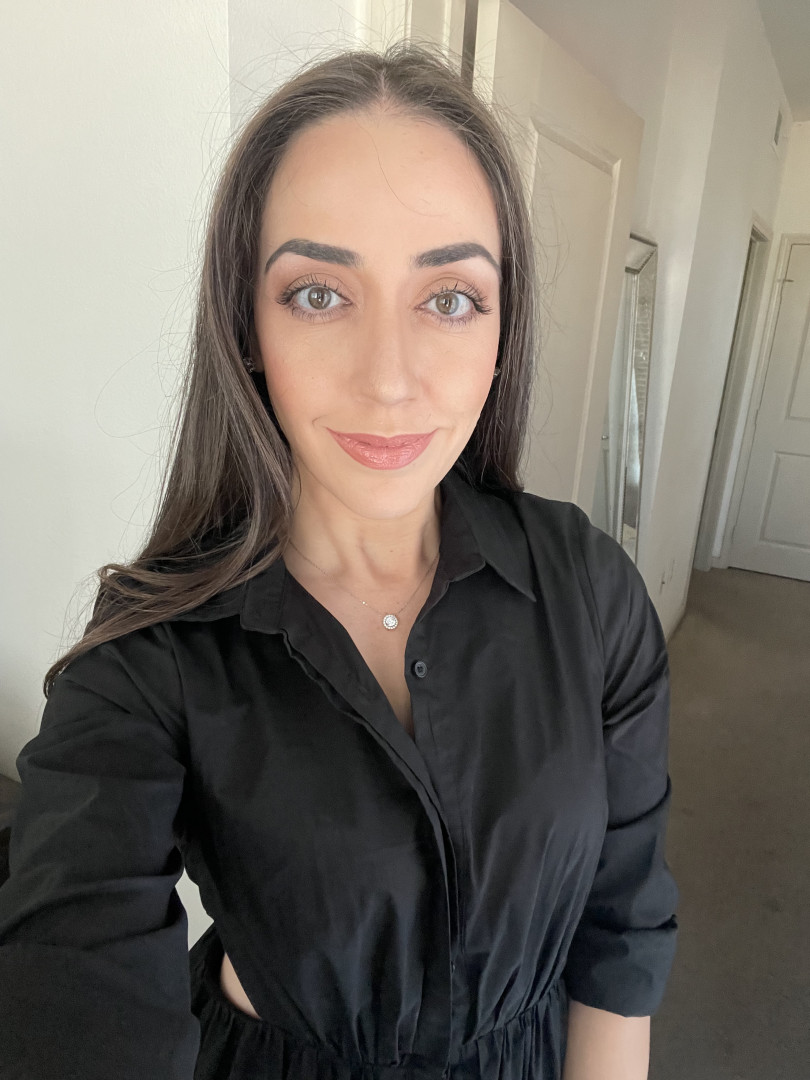 Lara Zakarian FabOver40