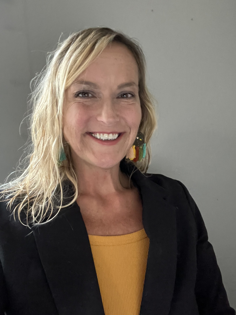 Paula Baysinger FabOver40