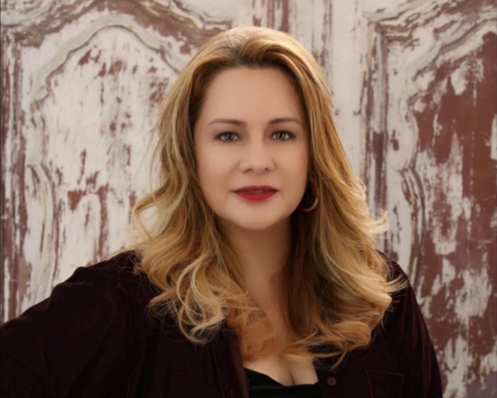 ●ONE BRILLIANT● CynthiaOB434Ivory Cynthia-OB434-Ivory Cynthia Osorio | FabOver40